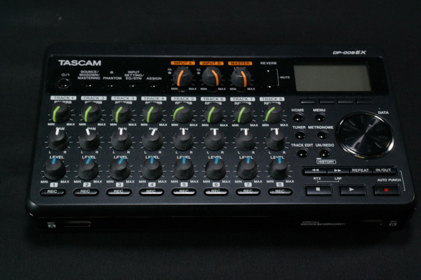 TASCAM DP-008EX 8-track Digital Pocketstudio Pedal - USED