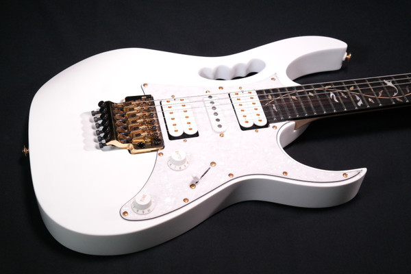 Ibanez JEM7VPWH Steve Vai Signature 6str Electric Guitar w/Bag - White 396