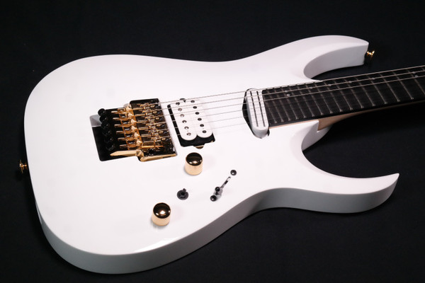 Ibanez RGA622XHWH RGA Prestige 6str Electric Guitar w/Case - White 477