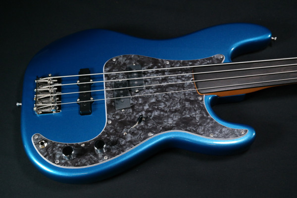 Fender Tony Franklin Fretless Precision Bass - Ebony Fingerboard - Lake Placid Blue 968