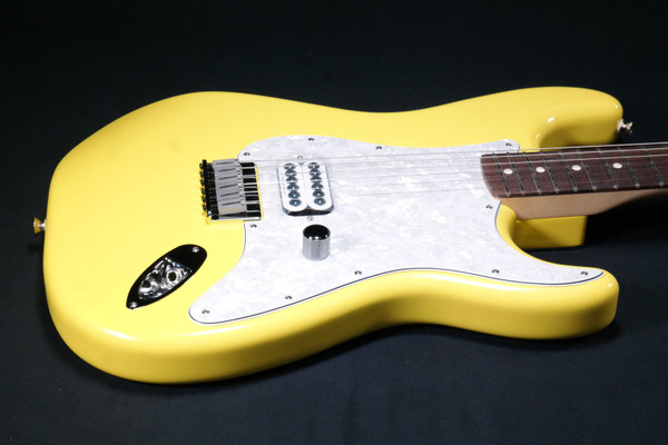 Fender Limited Edition Tom Delonge Stratocaster, Rosewood Fingerboard, Graffiti Yellow 771
