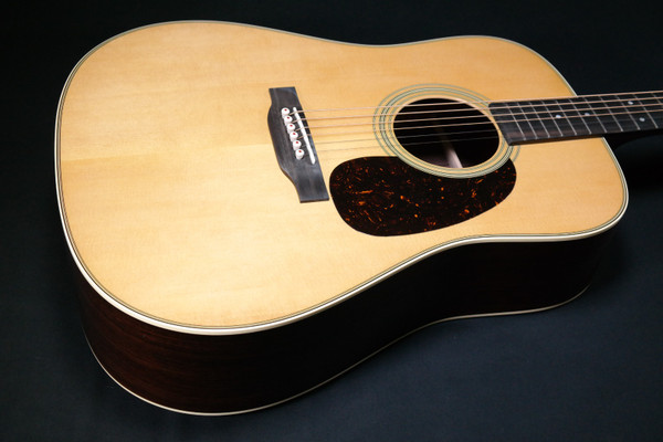 Martin 2017 D-28 Dreadnought Acoustic Guitar Natural 111