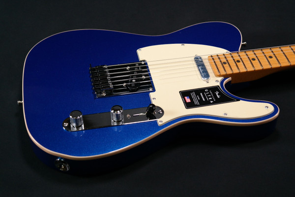 Fender American Ultra Telecaster - Maple Fingerboard - Cobra Blue 115