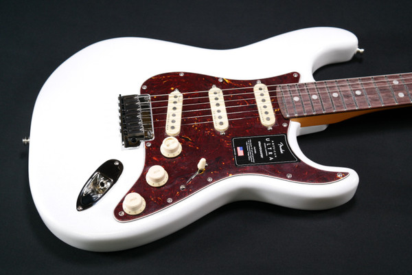 Fender American Ultra Stratocaster - Rosewood Fingerboard - Arctic Pearl 303