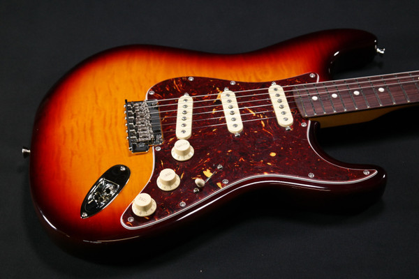 Fender 70th Anniversary American Pro II Stratocaster Electric Guitar,Comet Burst 444