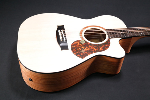 Maton SRS808C Sitka top Blackwood sides 203