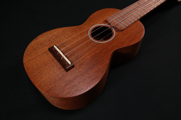 Martin Guitar S1 Acoustic Ukulele with Soft Case, Genuine Mahogany Construction, Hand-Rubbed Finish, Soprano Ukulele Neck Shape with Standard Taper 653