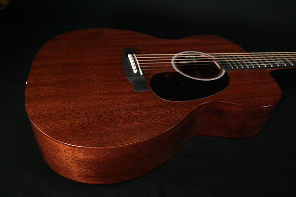 Martin Guitar Road Series 000-10E Acoustic-Electric Guitar with Gig Bag, Sapele Wood Construction, 000-14 Fret and Performing Artist Neck Shape with High-Performance Taper 614