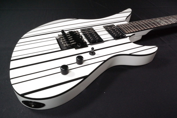Schecter 1746 Synyster Gates STD EG White Black Pinstripe - 148
