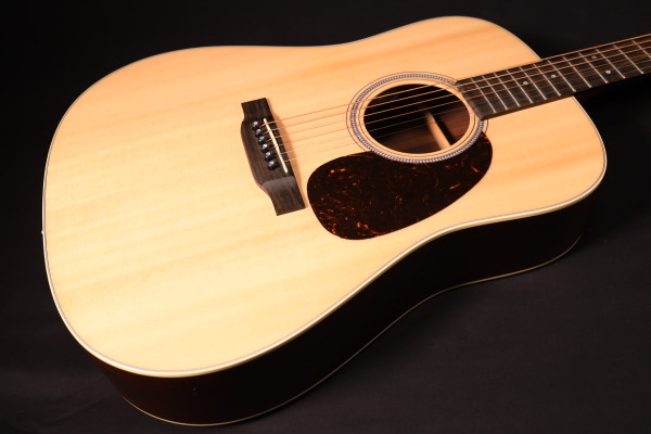 Martin D-16E Dreadnought Acoustic/Electric with Gig Bag USED