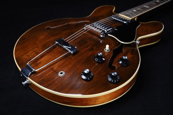 Vintage Gibson 1973 ES-335 Walnut with Original Case 989