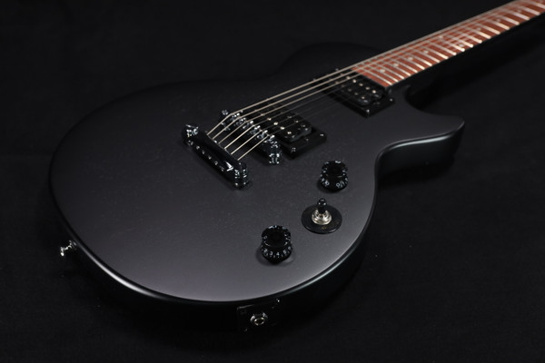 Epiphone Les Paul Special E1 Worn Ebony - ENSVEBVCH1 270