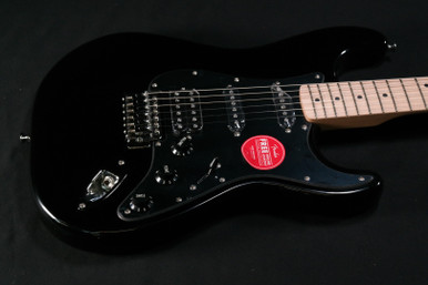 Squier Sonic Stratocaster HSS ブラック Squier Squier Sonic Stratocaster HSS - black Str shape