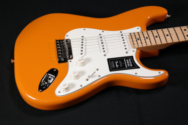 ギター Fender Player Stratocaster Capri Orange Fender Player Stratocaster MN Capri Orange - Eastport Music