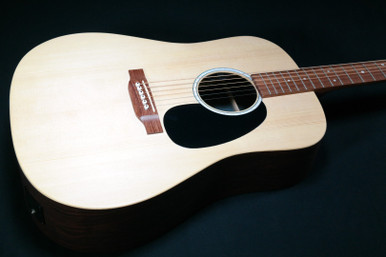 Martin D-X2E Sitka/Rosewood HPL Natural w/Fishman MX & Gig