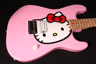 Fender Limited Edition Hello Kitty Stratocaster Maple