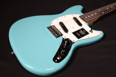 Fender Player II Mustang Rosewood Fingerboard Aquatone Blue 503
