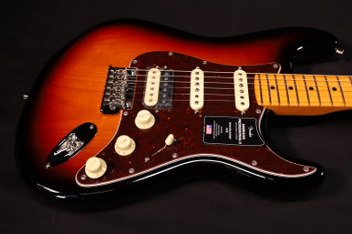 Fender American Professional II Stratocaster HSS Maple Fingerboard