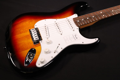 Fender Standard Stratocaster Laurel Fingerboard White Pickguard 3
