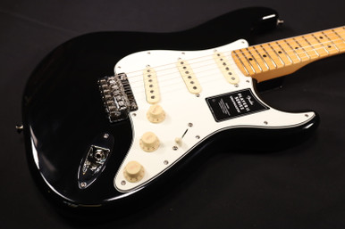Fender Player II Stratocaster Maple Fingerboard Black 257