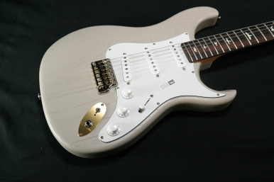PRS Silver Sky Refinish おまけ有 PRS Silver Sky SE - Refinish Video - YouTube