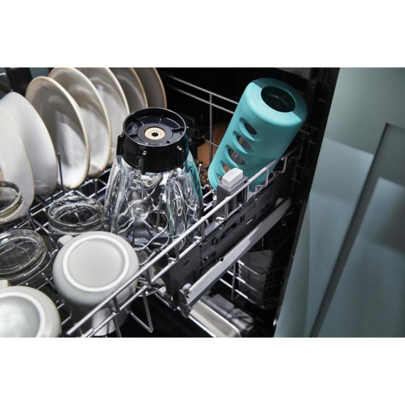 Whirlpool® 51 dBA Quiet Dishwasher with 3rd Rack and Pocket Handle WDP730HAMZ