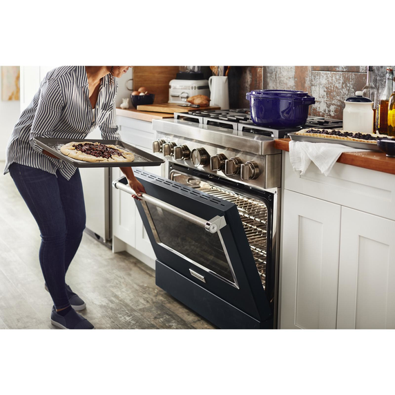 KitchenAid® 36'' Smart Commercial-Style Dual Fuel Range with 6 Burners KFDC506JIB