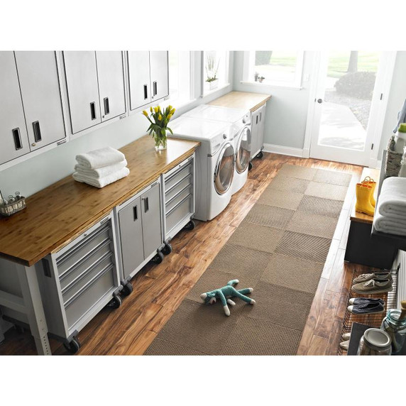 Gladiator® 30" (76.2 cm) Solid Shelf GAWA30SFRG