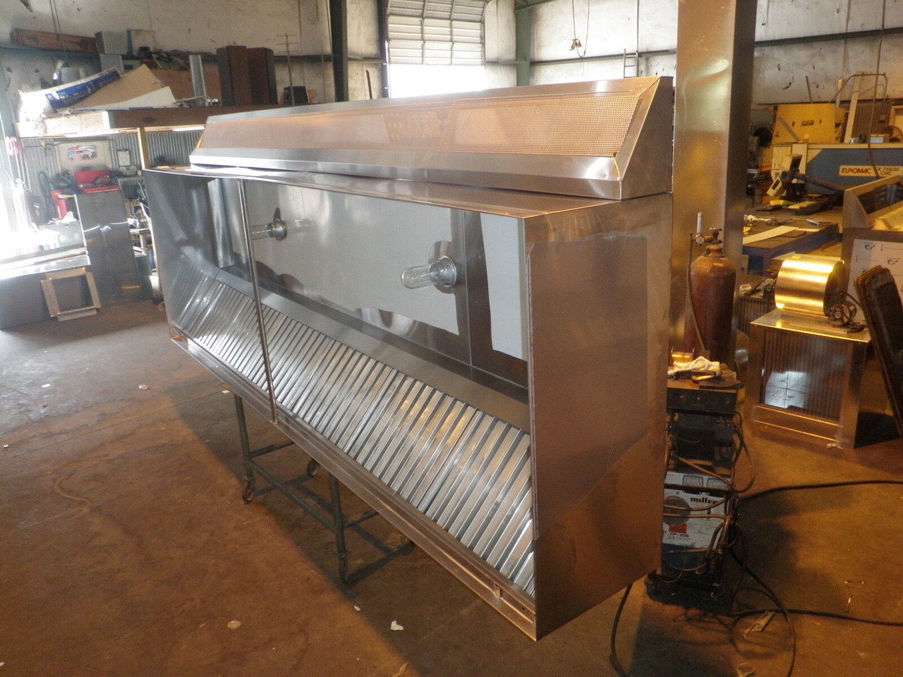 6 Ft Type 1 Kitchen Hood System With Blowers & Curbs