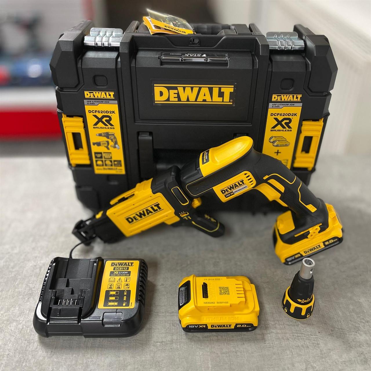 Dewalt DCF620D2K Collated Drywall Screwdriver 18V Cordless Brushless (2 x 2Ah Batteries)