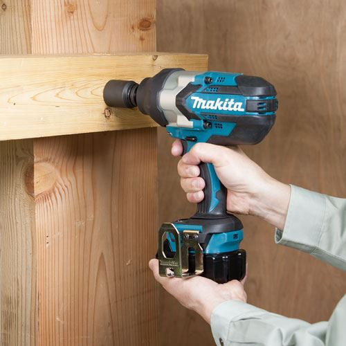 Makita DTW1002Z Impact Wrench 18V Brushless LXT Li-ion 1/2 Inch Square Drive (Body Only)