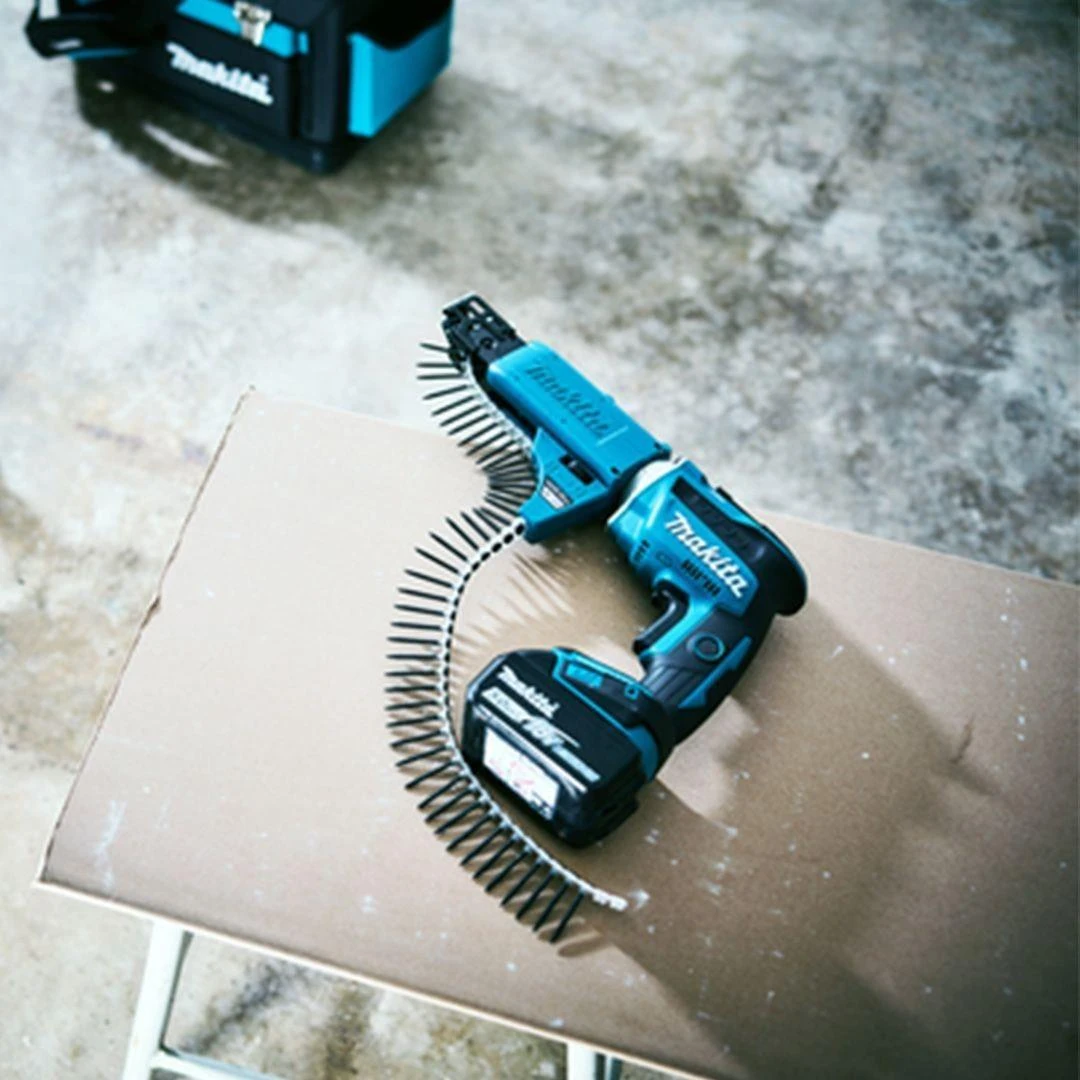 Makita DFS452FJX2 18V LXT Brushless Autofeed Screwdriver Kit