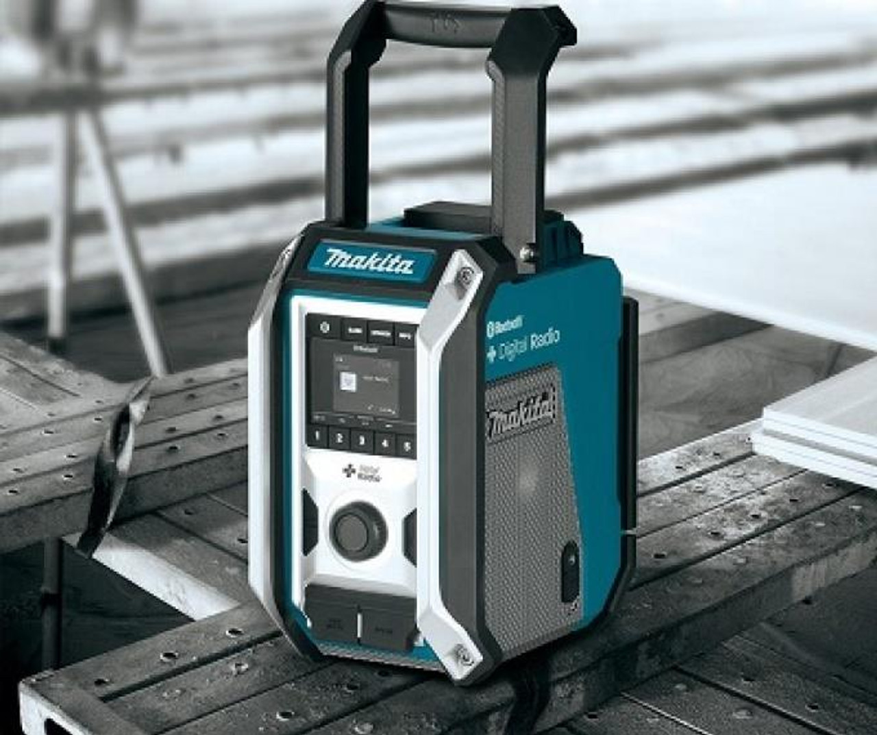 Makita DMR115 10.8V / 18V CXT/LXT Bluetooth & DAB+ Digital Job Site Radio
