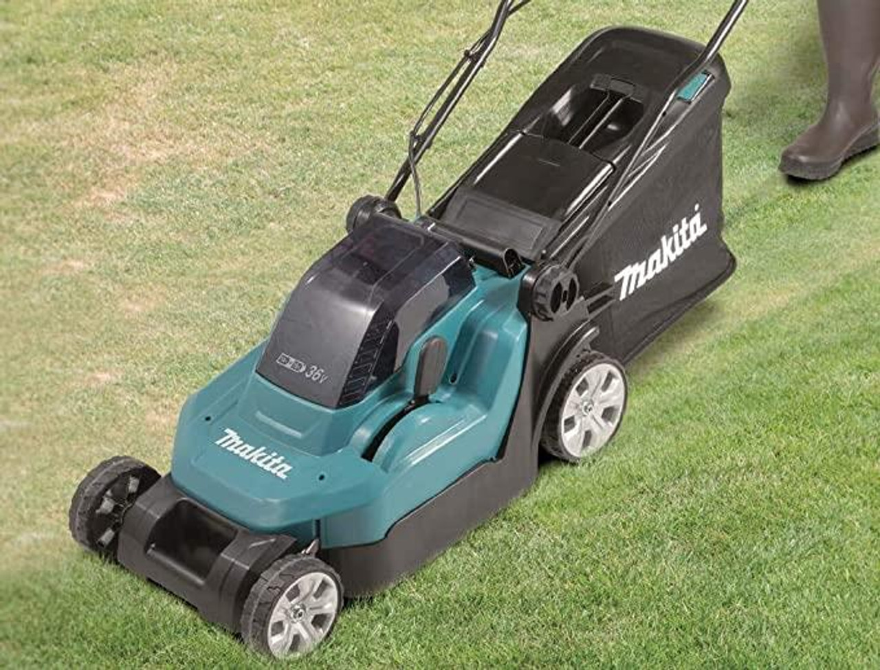 Makita Twin 18V (36V) LXT 38CM Cordless Lawn Mower DLM382 Body Only