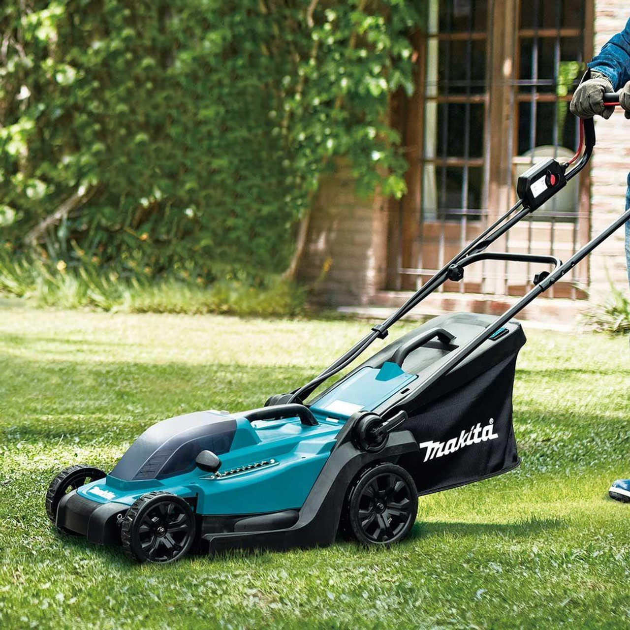 Makita 18V 330mm Cordless Lawn Mower with 1x5.0Ah Battery - DLM330RT