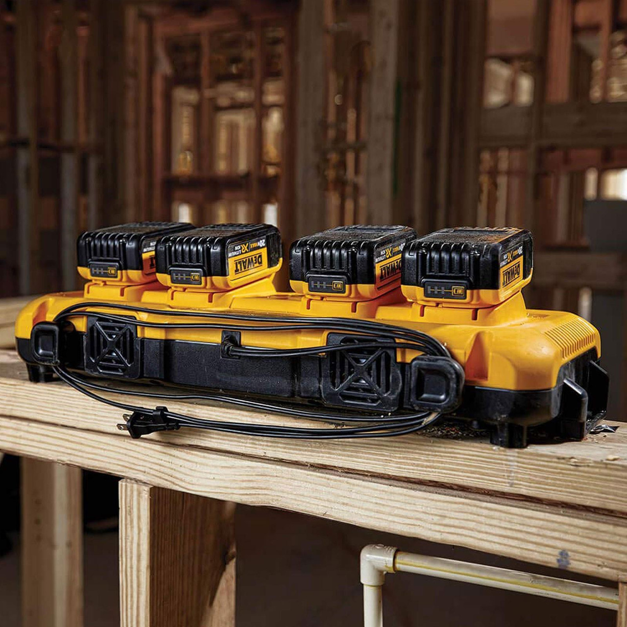DeWalt 18V XR 4 Port Fast Charger (110V) - DCB104-LX