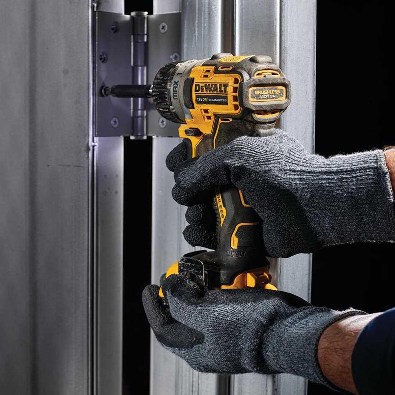 DeWalt 12V XR Brushless Sub-Compact Screwdriver - 2 x 2Ah - DCF601D2-GB