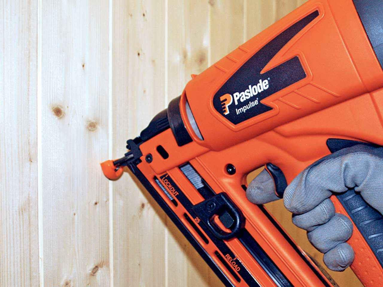 Paslode IM65A F16 Li-ion Angled Brad Nailer 2nd Fix 013313 (2 Battery Kit)