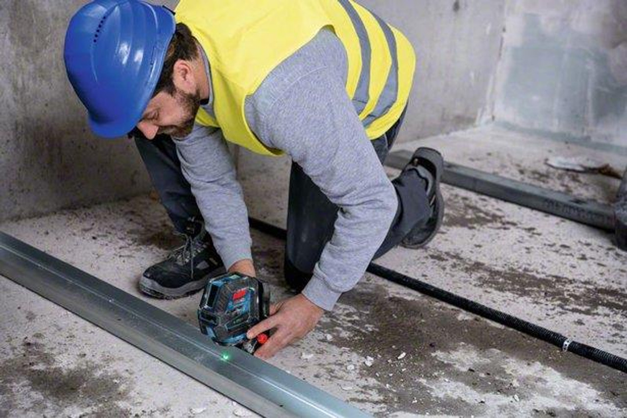 Bosch GCL 2-50 G + RM 10, Professional Green Beam Combi Laser in Carton - 0601066M00