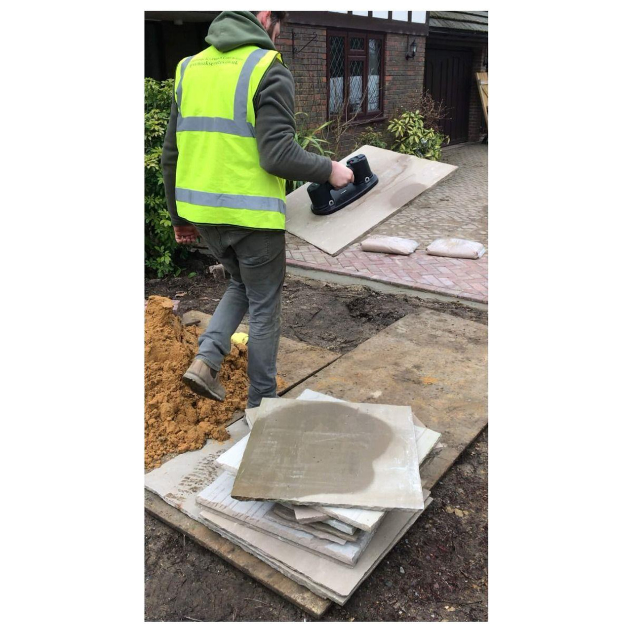 Grabo Plus Bundle Cordless Professional Vacuum Lifter Suction Pad with Battery, Accessories, Carry Bag