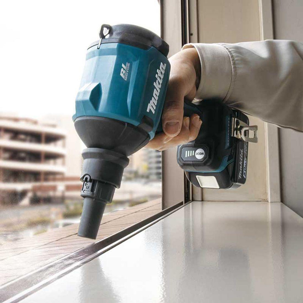 Makita DAS180Z 18v LXT Cordless Brushless Dust Blower - Body Only