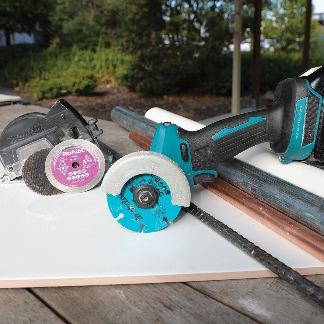 Makita DMC300Z 18V Cordless Brushless Compact Disc Cutter 76mm - Body Only