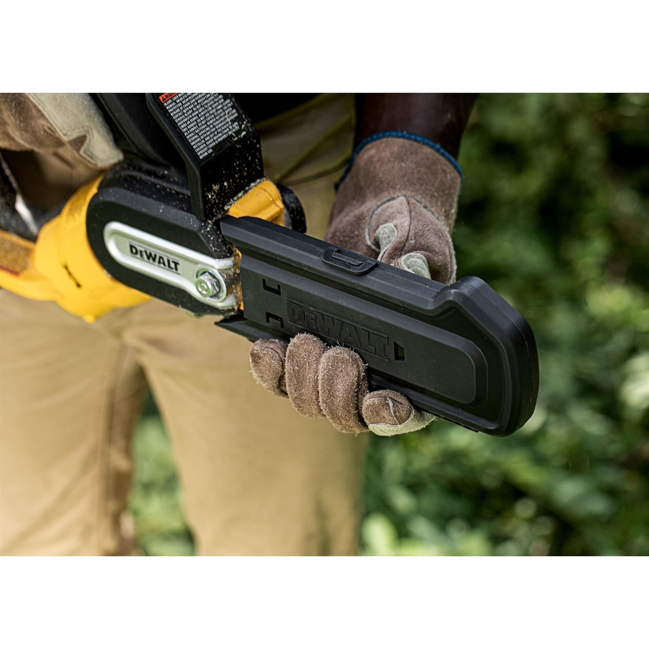 DeWalt DCMPS520P1-XJ 18v XR 8" 20cm Compact Pruning Saw - 1 x 5Ah Battery