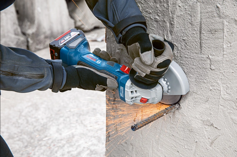 Bosch GWS 18V-7 Angle Grinder 125mm, Body Only - 06019H9001