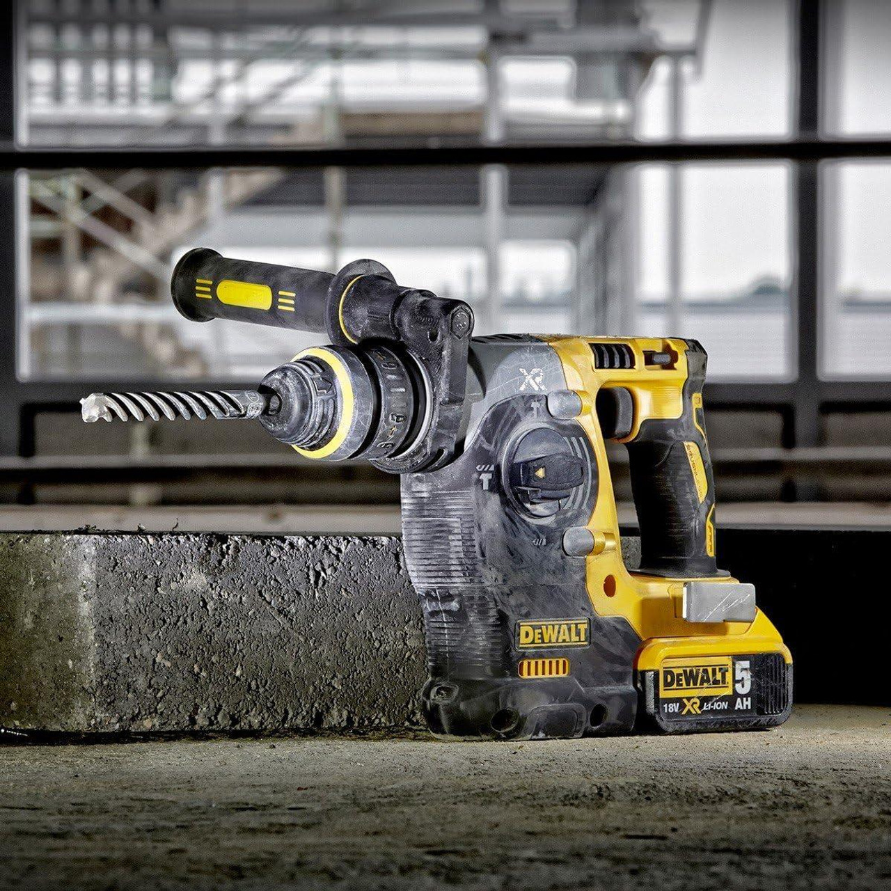 DeWalt DCH273P2-GB 18V XR Brushless 24mm 2Kg SDS+ Hammer - 2 x 5Ah