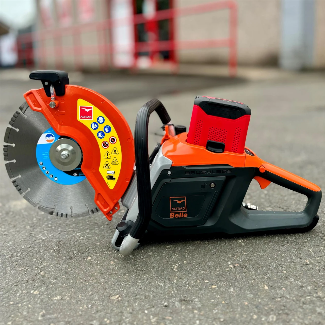 ALTRAD Belle DC 300E+ 82v Cordless Cut-off Disc Cutter Kit with Batteries, Charger & Diamond Blade