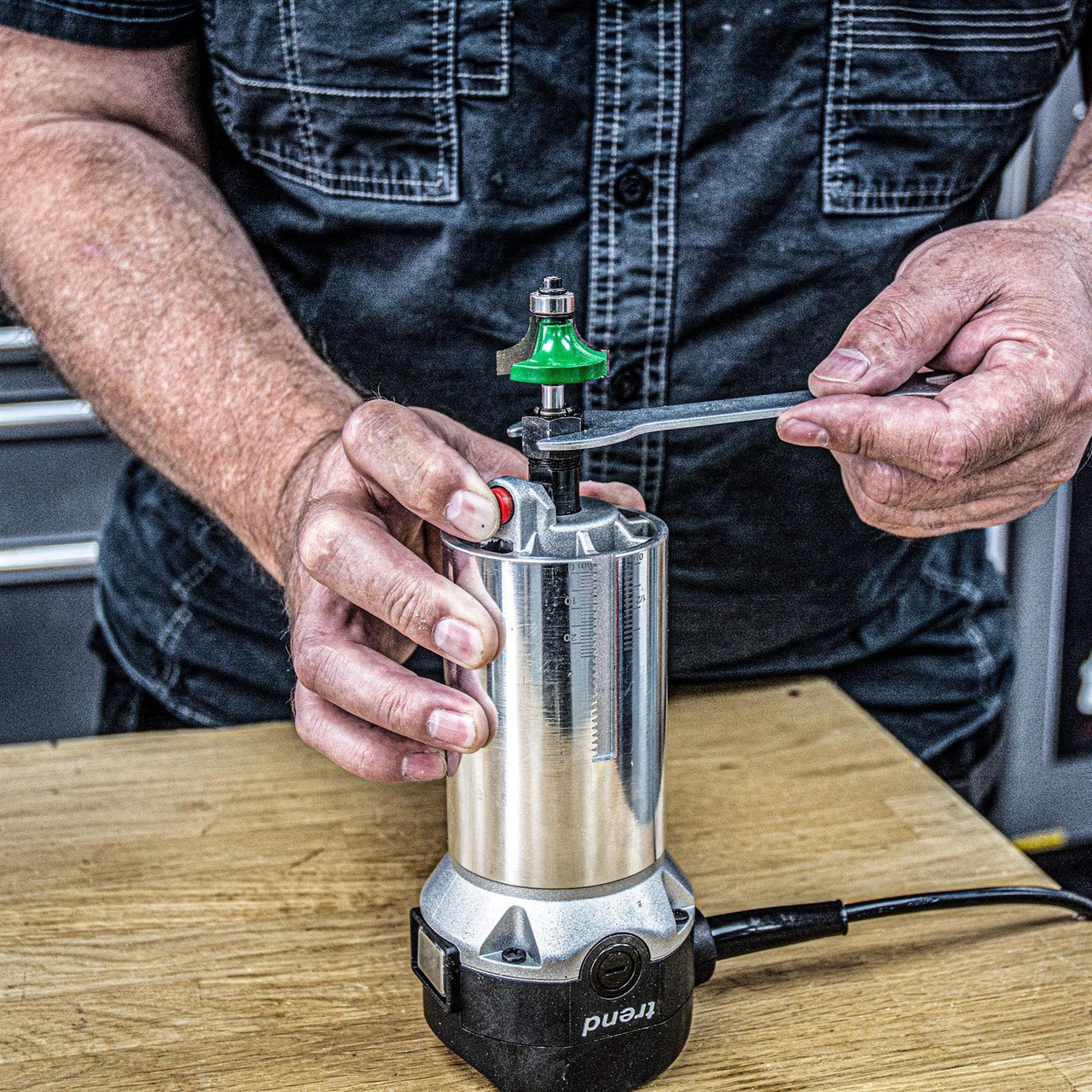 Trend T1ETS - 710W ¼” Trim Router 240V in Storage Bag