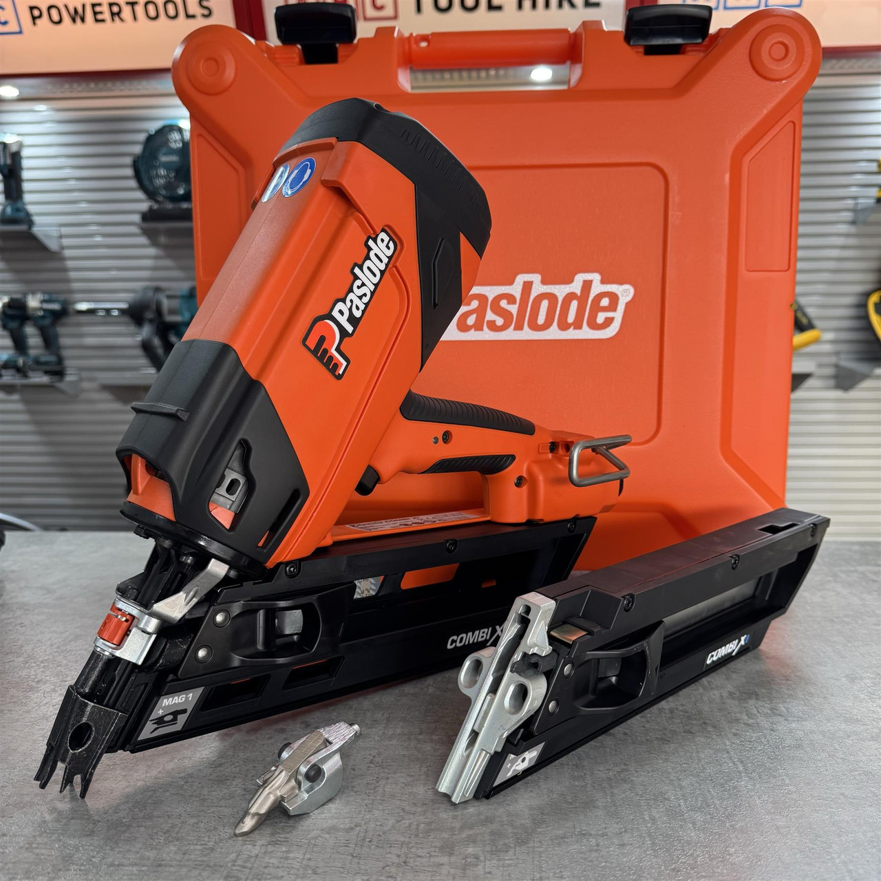 Paslode Combi Xi 2-In-1 Strip Nailer Kit with 2x Magazines and 1x 2.1Ah Battery - 014012