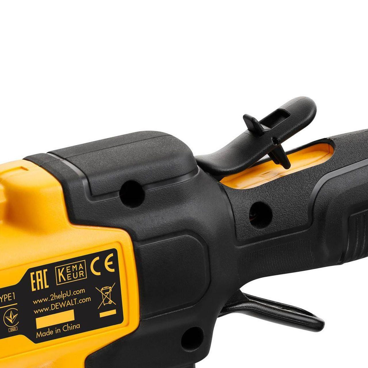 DeWalt DCMPH566P1-GB 18V XR Brushless Pole Hedge Trimmer - 1 x 5Ah