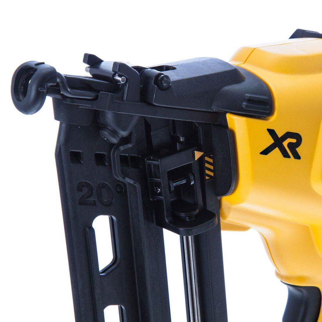 DeWalt DCK246P2-GB 18v Brushless Nailer Twin Pack 2 x 5.0Ah Batteries